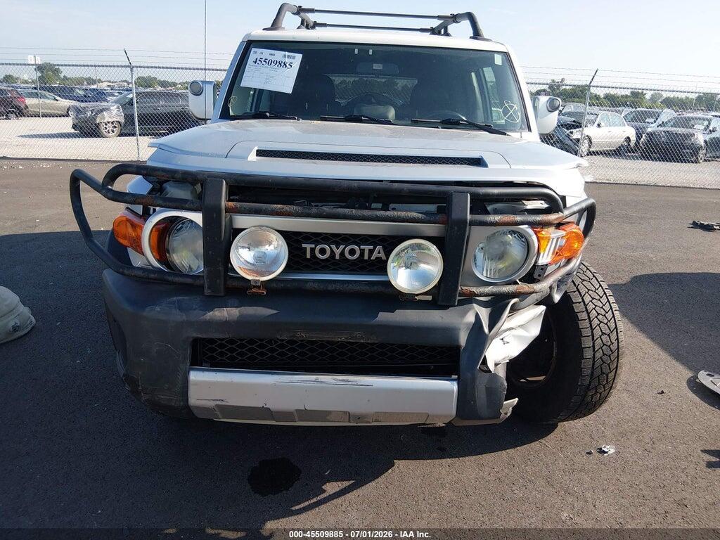 JTEBU11FX8K052513 2008 TOYOTA FJ CRUISER photo no. 6