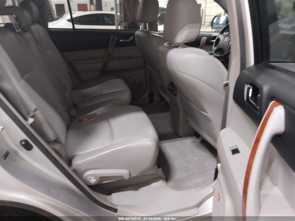 JTEES42A182052844 2008 TOYOTA HIGHLANDER photo no. 8
