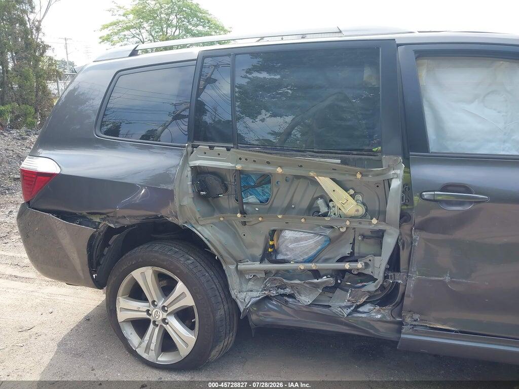 JTEES43A282105632 2008 TOYOTA HIGHLANDER photo no. 6
