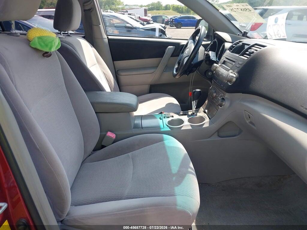 JTEES41A282049131 2008 TOYOTA HIGHLANDER photo no. 5