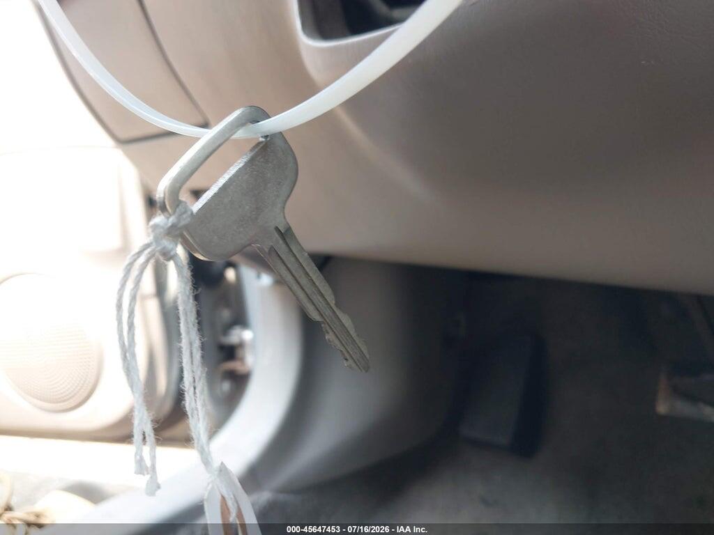 2T1BR18E3YC328955 2000 TOYOTA COROLLA photo no. 11