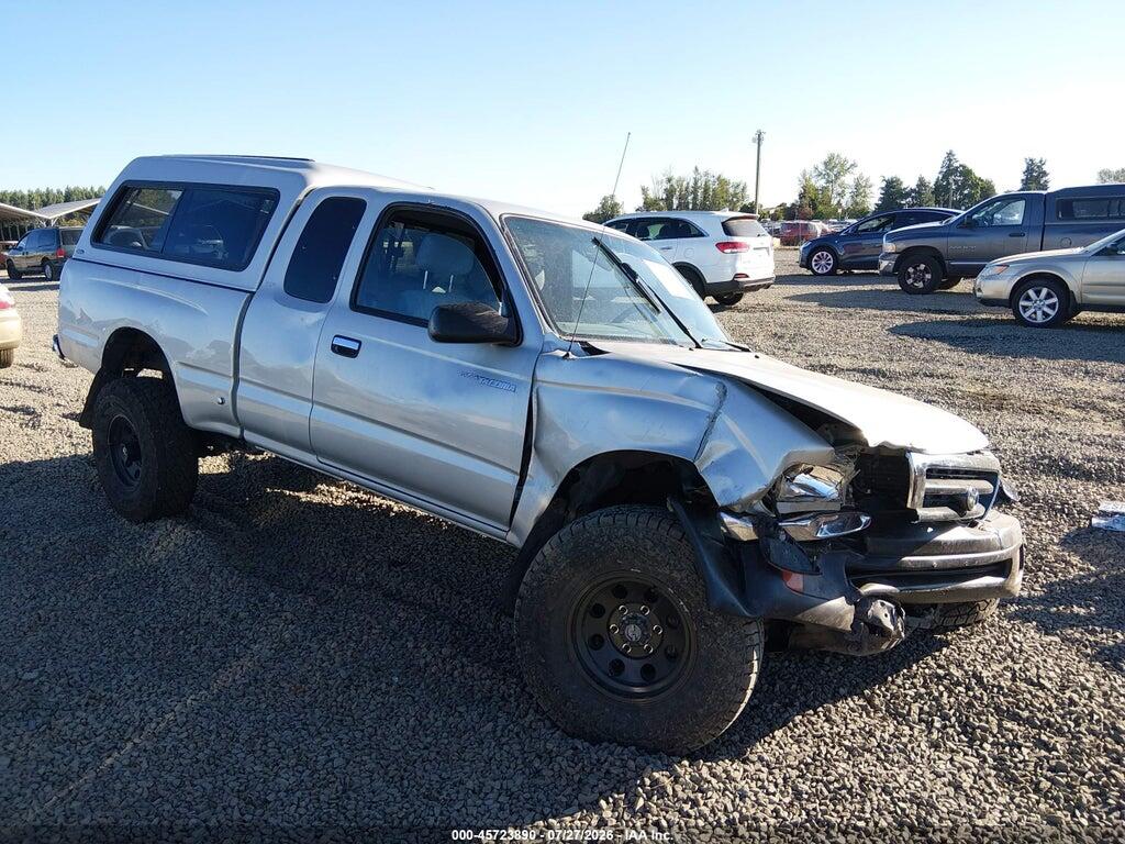 5TEWN72N0YZ695573 2000 TOYOTA TACOMA photo no. 1