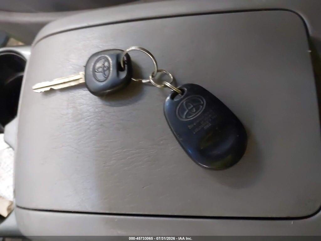 5TDZK22C18S190632 2008 TOYOTA SIENNA photo no. 11