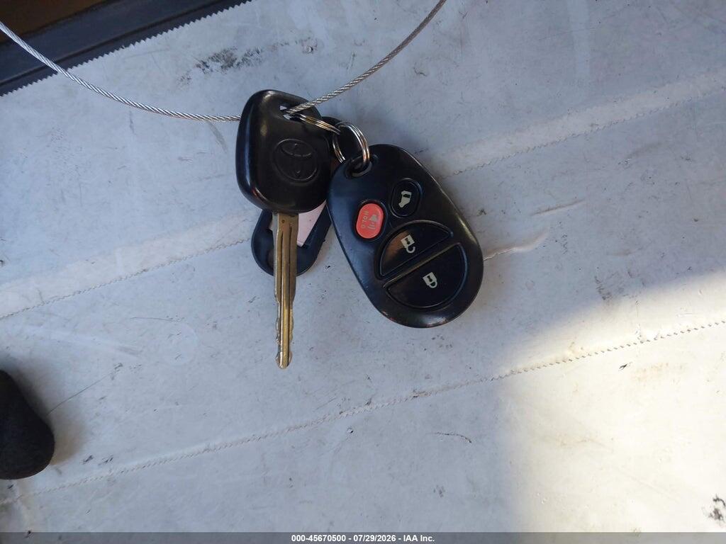 5TDZK23C28S190380 2008 TOYOTA SIENNA photo no. 11