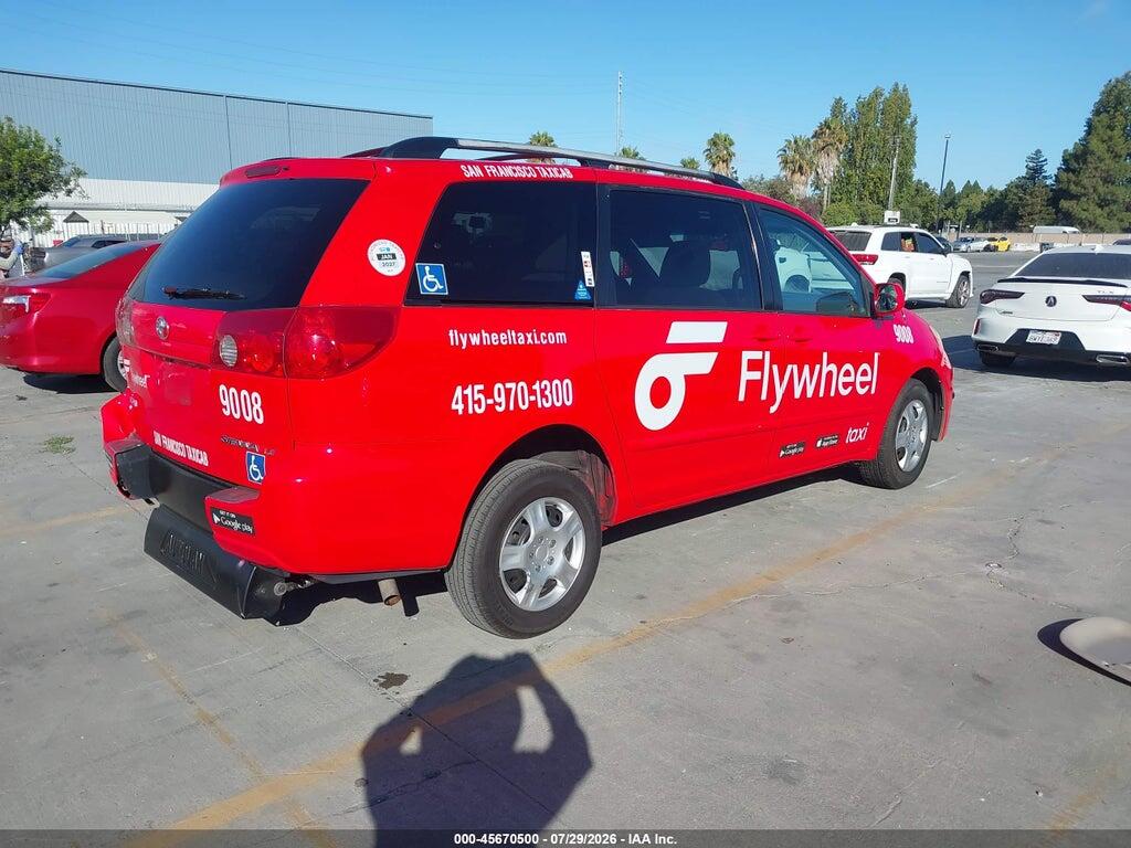 5TDZK23C28S190380 2008 TOYOTA SIENNA photo no. 4