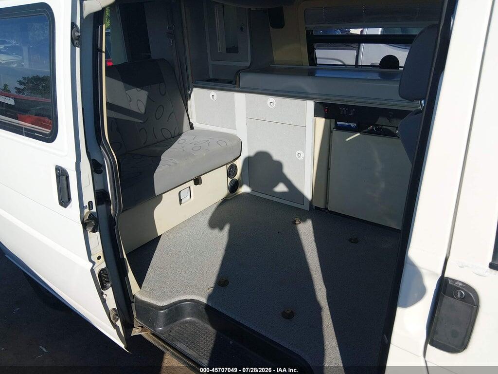 WV2EH4706YH069091 2000 VOLKSWAGEN EUROVAN photo no. 8