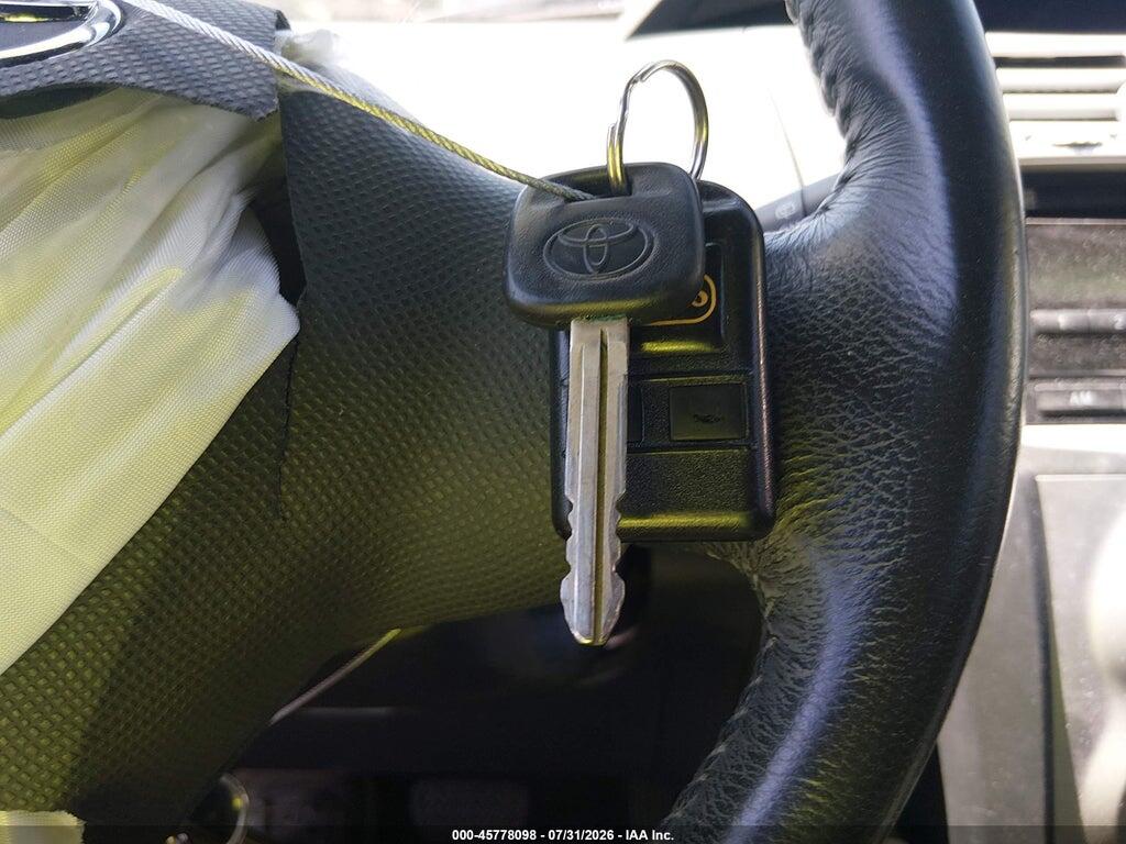 JTDJT923585158937 2008 TOYOTA YARIS photo no. 11