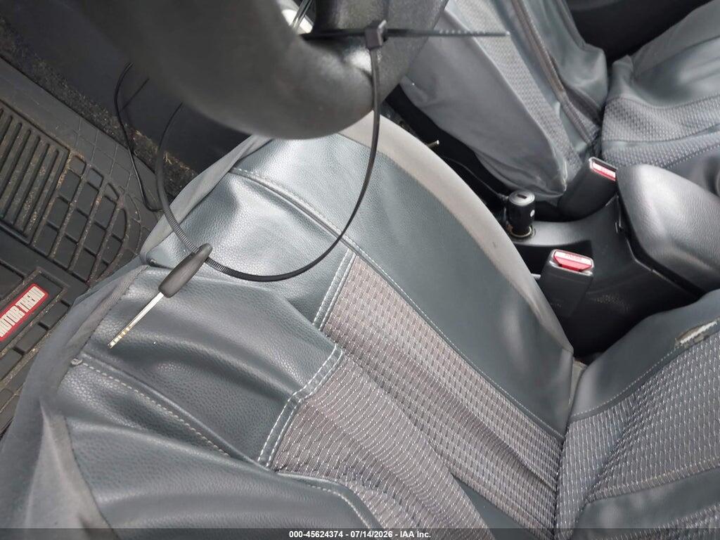 JTDBT923581260024 2008 TOYOTA YARIS photo no. 11