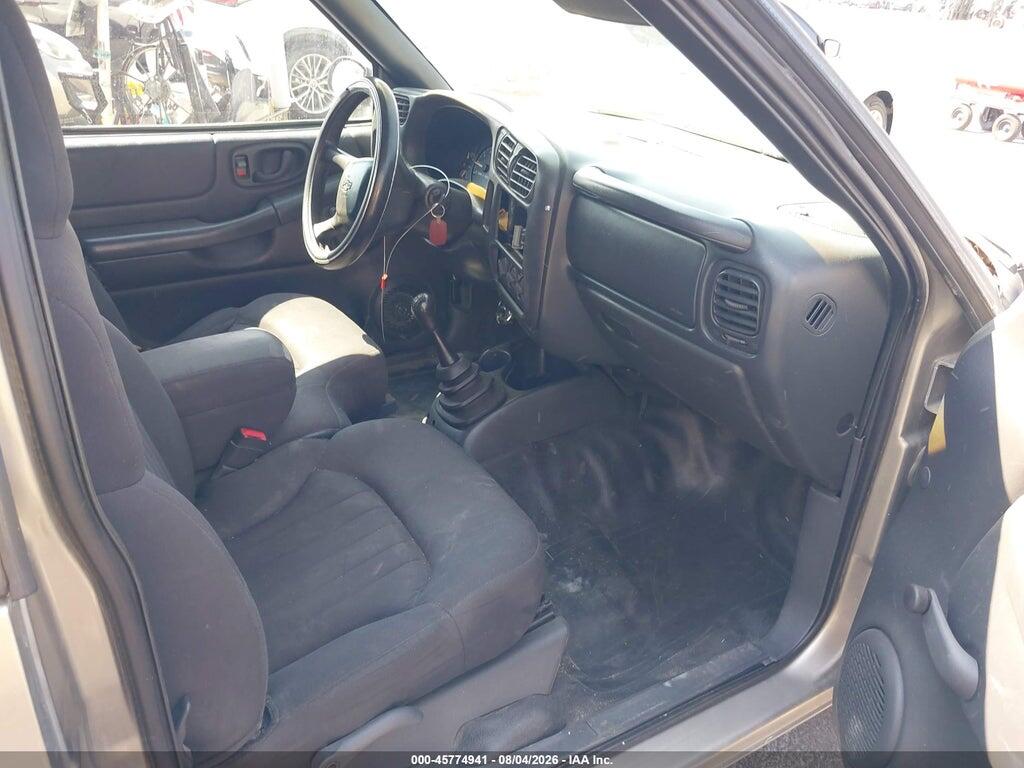 1GCCS19H438260297 2003 CHEVROLET S-10 photo no. 5
