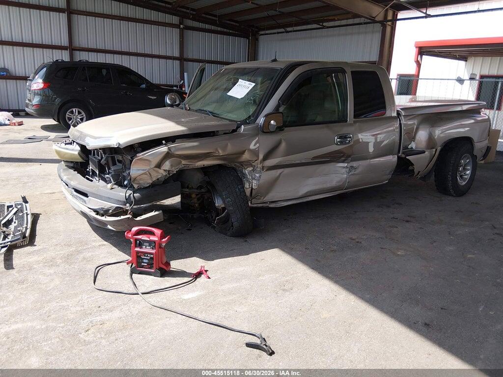 1GCEC19TX3Z128567 2003 CHEVROLET SILVERADO 1500 photo no. 2