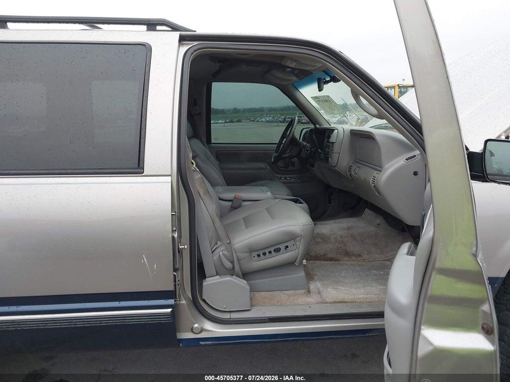 1GNFK16R2WJ320995 1998 CHEVROLET SUBURBAN 1500 photo no. 5