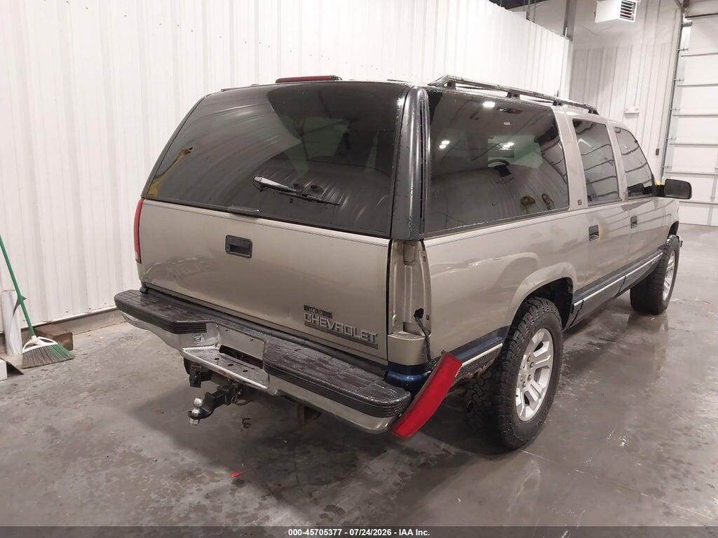1GNFK16R2WJ320995 1998 CHEVROLET SUBURBAN 1500 photo no. 6