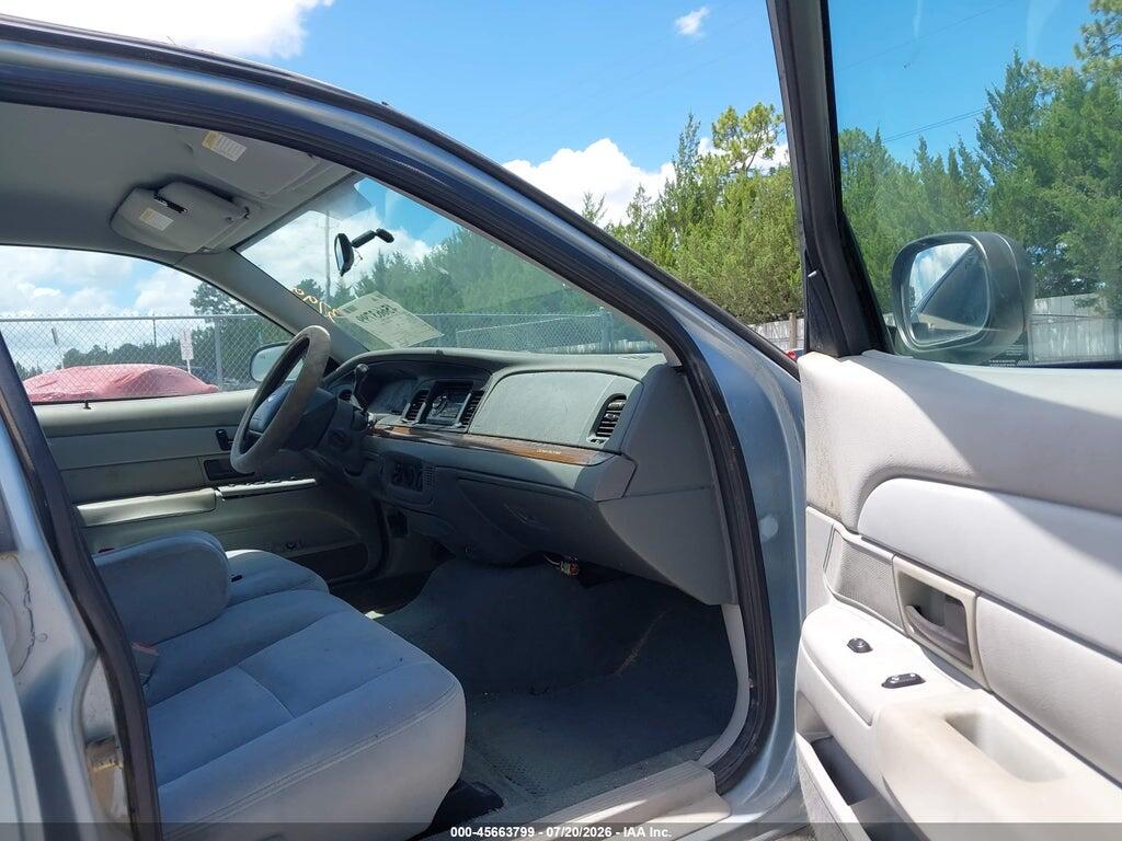 2FAFP73WX3X182607 2003 FORD CROWN VICTORIA photo no. 5