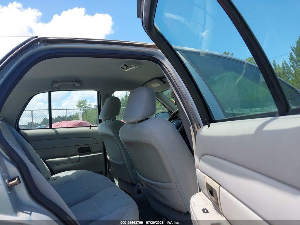 2FAFP73WX3X182607 2003 FORD CROWN VICTORIA photo no. 8