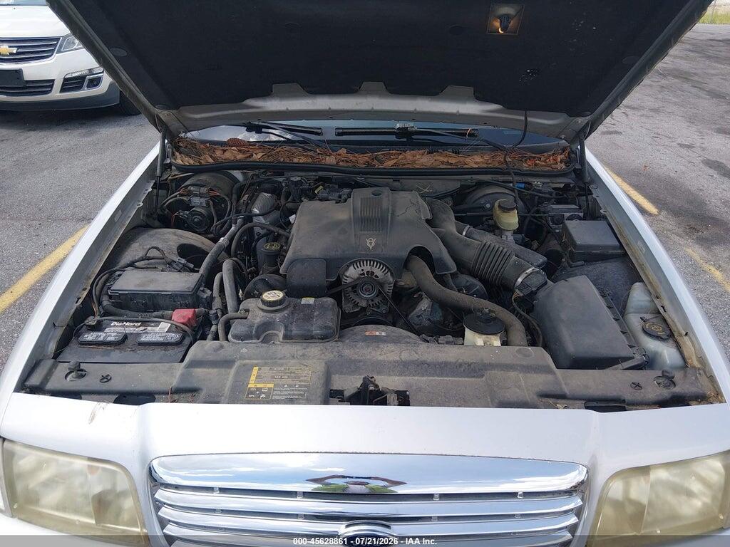2FAFP73W83X110157 2003 FORD CROWN VICTORIA photo no. 10