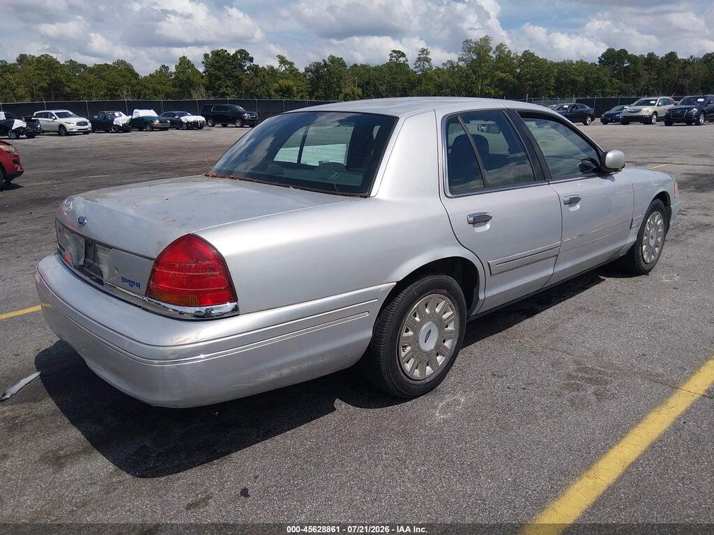 2FAFP73W83X110157 2003 FORD CROWN VICTORIA photo no. 4