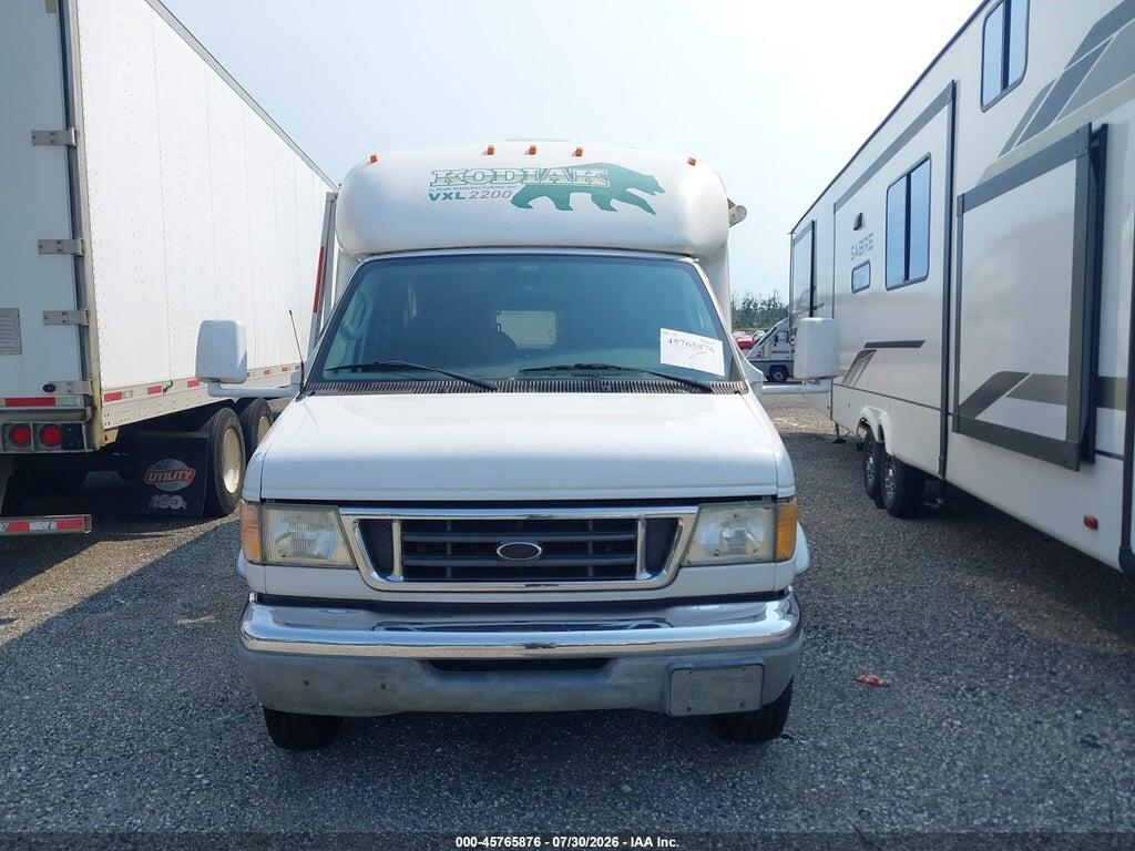 1FDWE35S83HA55921 2003 FORD E-350 CUTAWAY photo no. 12