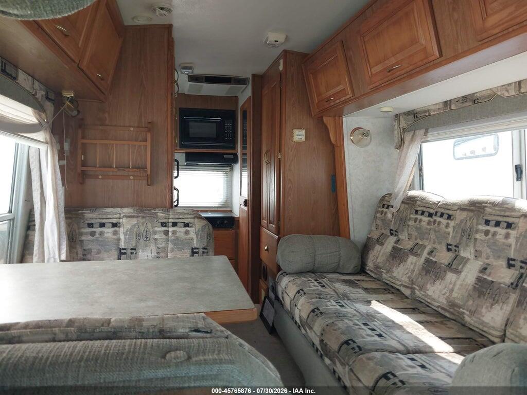 1FDWE35S83HA55921 2003 FORD E-350 CUTAWAY photo no. 6