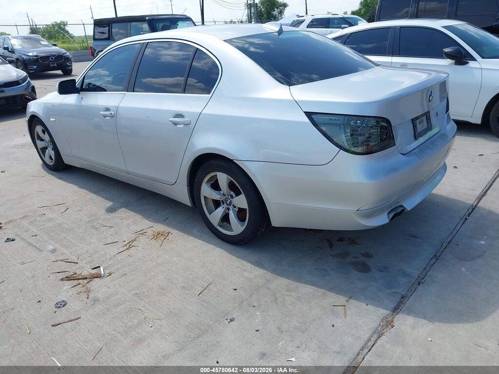 WBANE73506CM38626 2006 BMW 530I photo no. 3