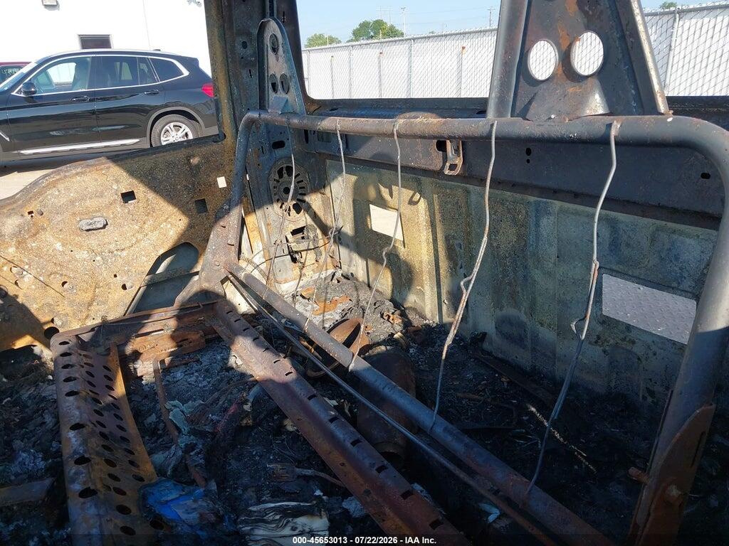 1FDWF36F23EA10960 2003 FORD F-350 photo no. 8