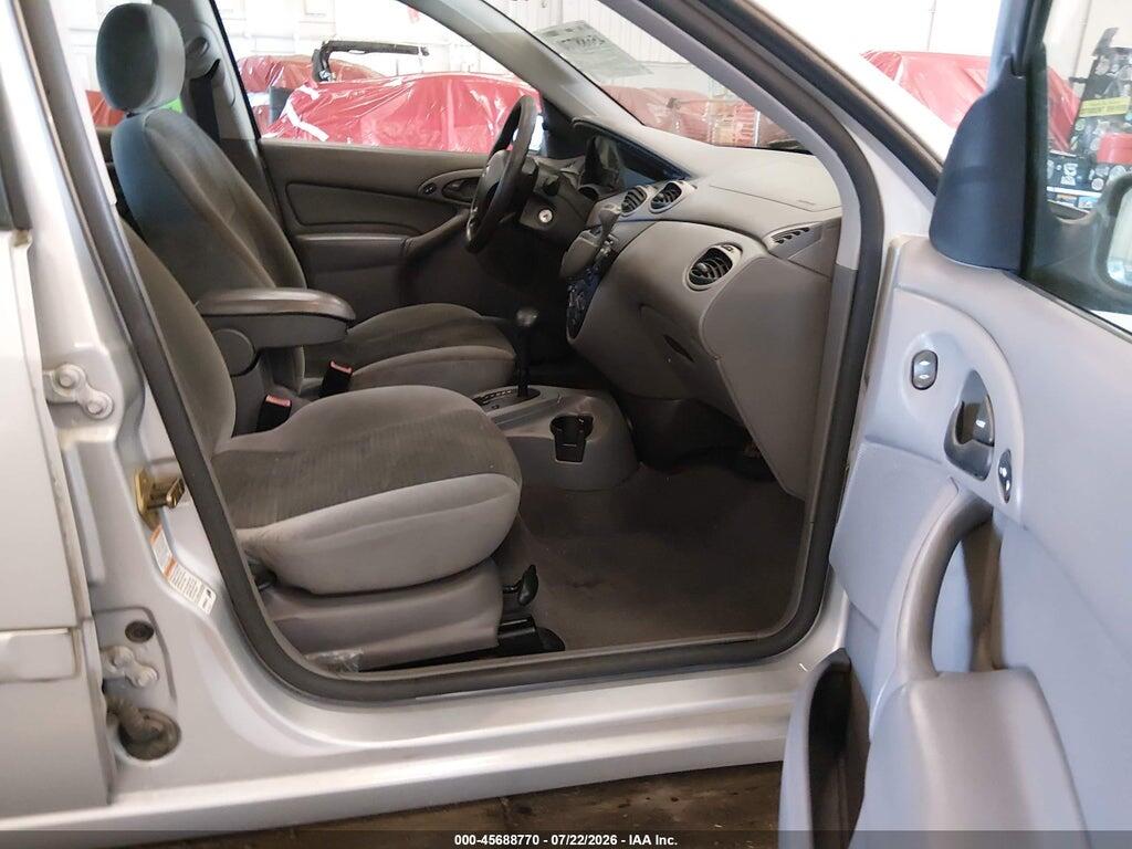 1FAHP36393W333547 2003 FORD FOCUS photo no. 5