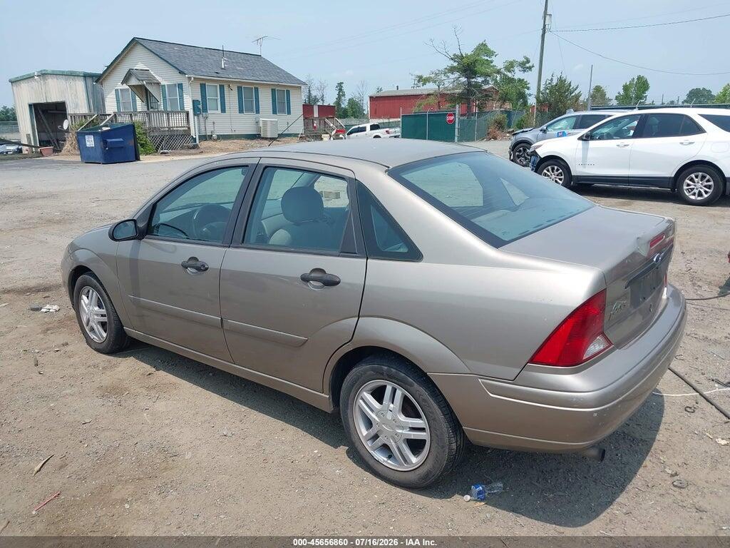 1FAHP34P83W323713 2003 FORD FOCUS photo no. 3