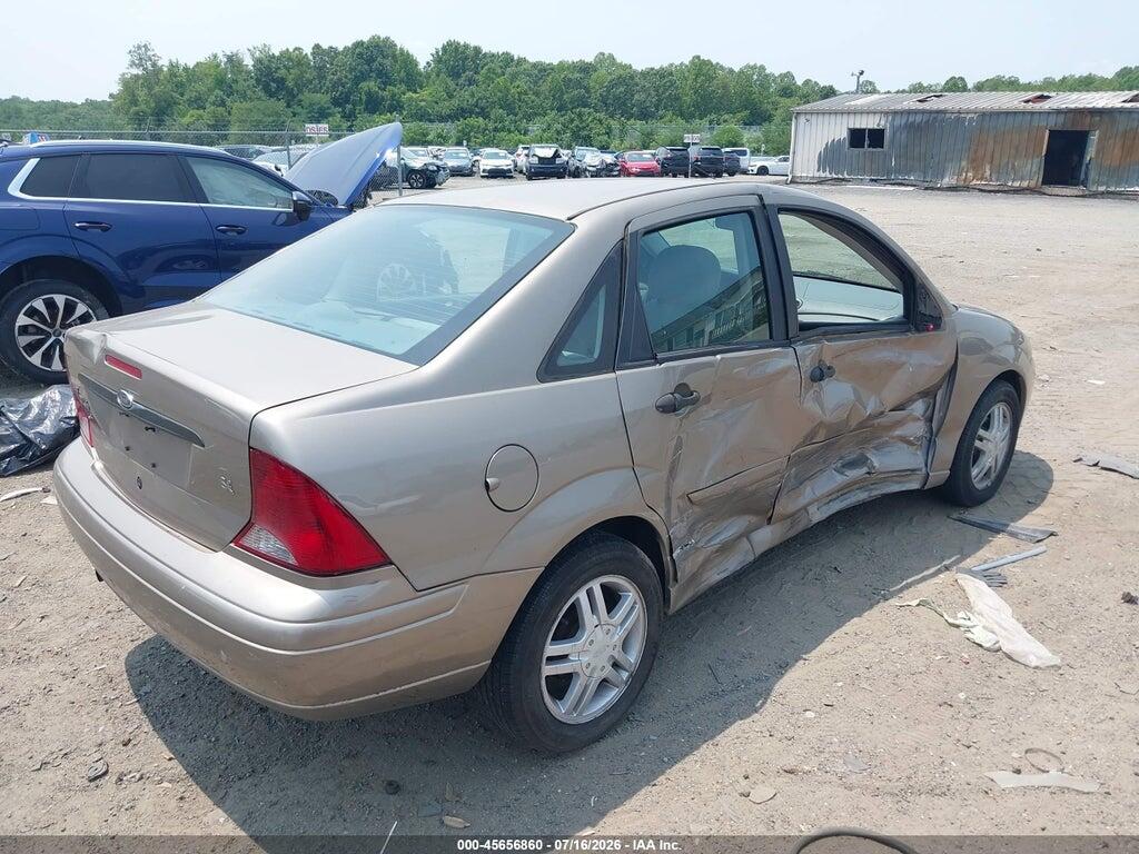 1FAHP34P83W323713 2003 FORD FOCUS photo no. 4
