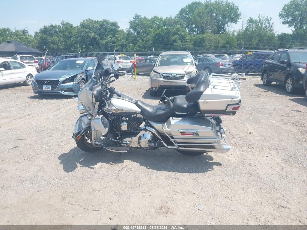 1HD1FFW453Y643755 2003 HARLEY-DAVIDSON FLHTCI photo no. 12