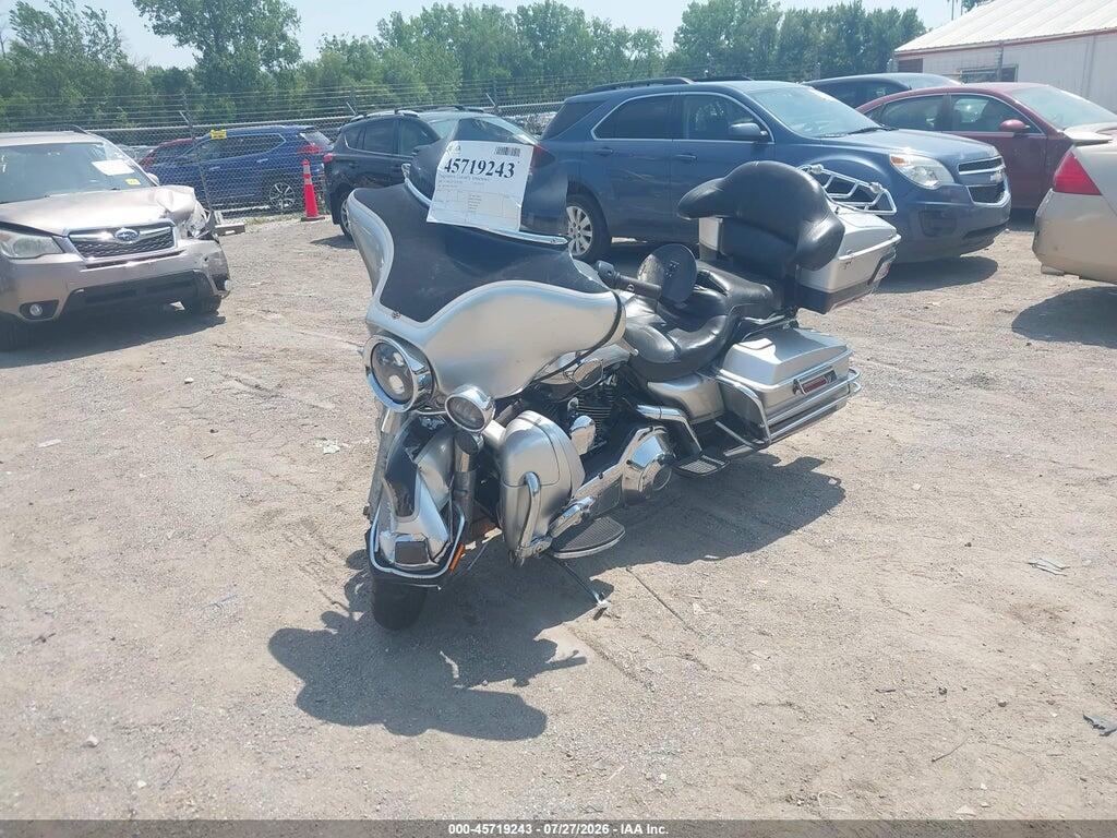 1HD1FFW453Y643755 2003 HARLEY-DAVIDSON FLHTCI photo no. 2