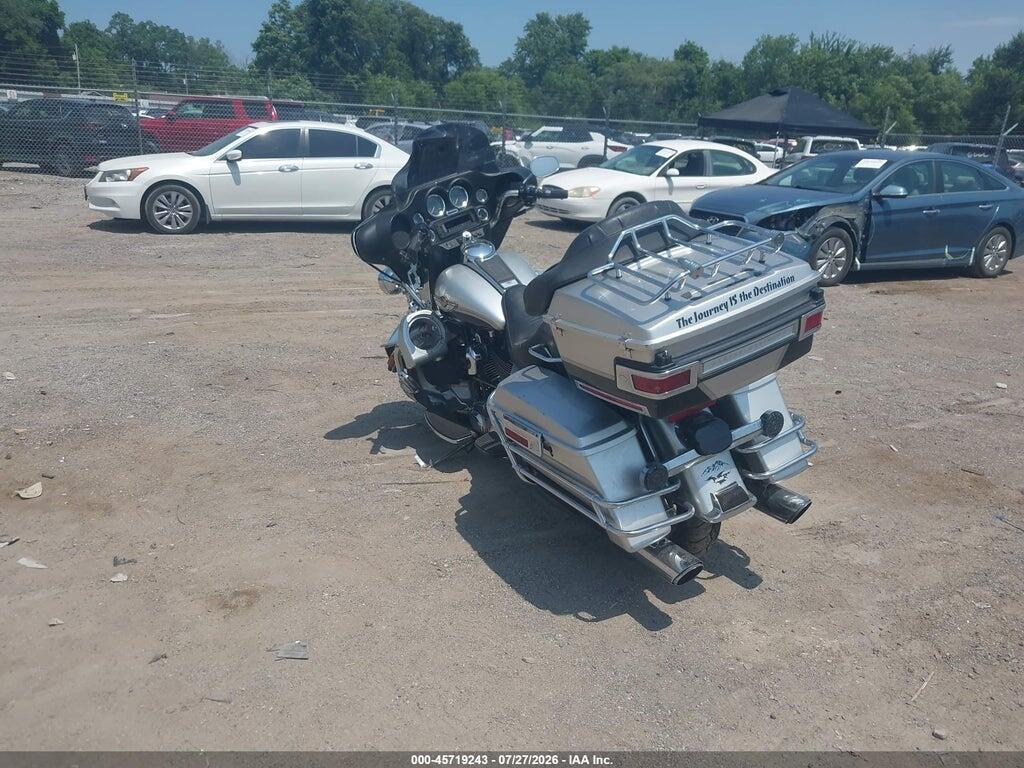 1HD1FFW453Y643755 2003 HARLEY-DAVIDSON FLHTCI photo no. 3