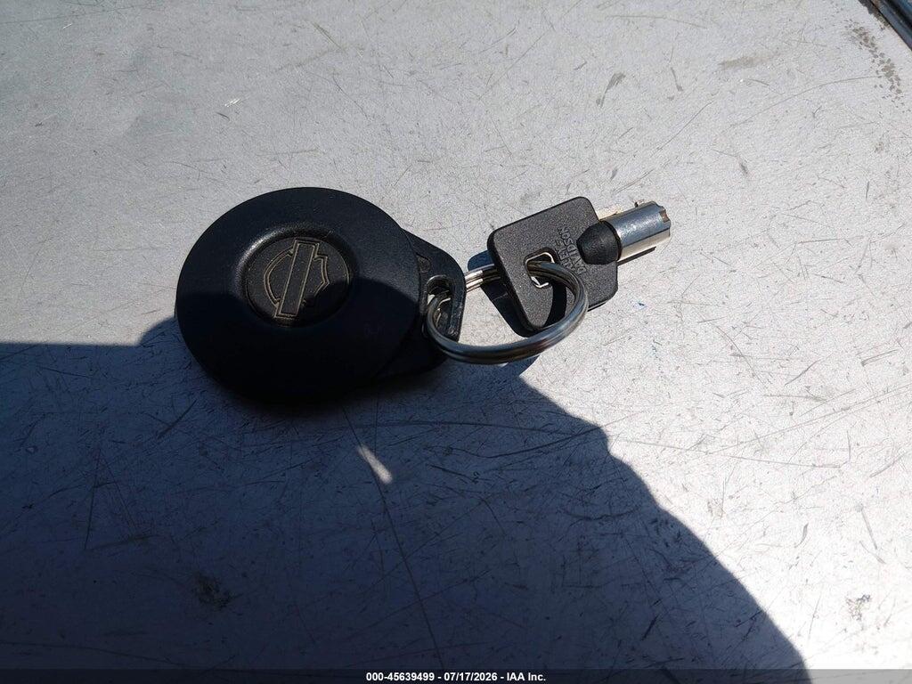 1HD1BWB503Y072766 2003 HARLEY-DAVIDSON FLSTCI photo no. 11