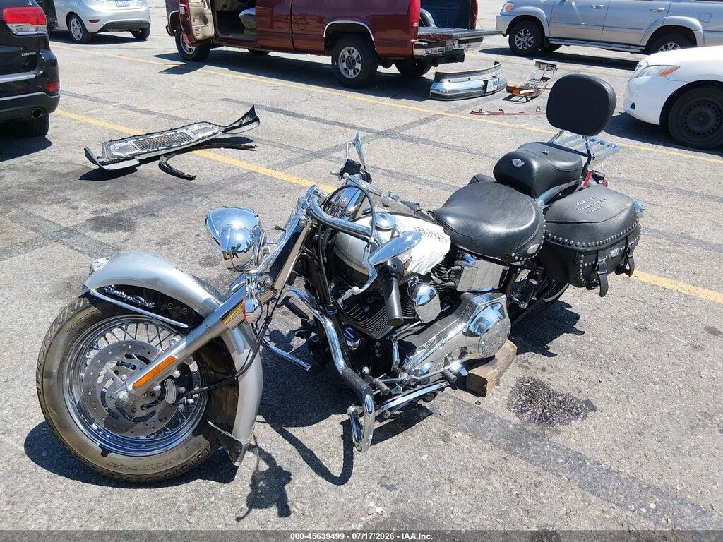 1HD1BWB503Y072766 2003 HARLEY-DAVIDSON FLSTCI photo no. 2