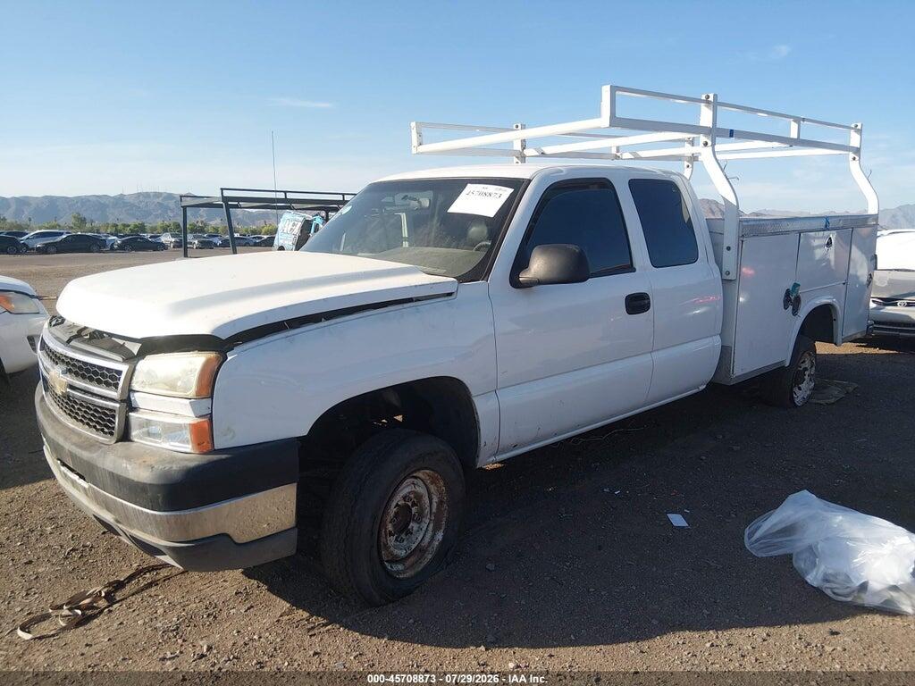 1GCHC29U86E180111 2006 CHEVROLET SILVERADO 2500HD photo no. 2
