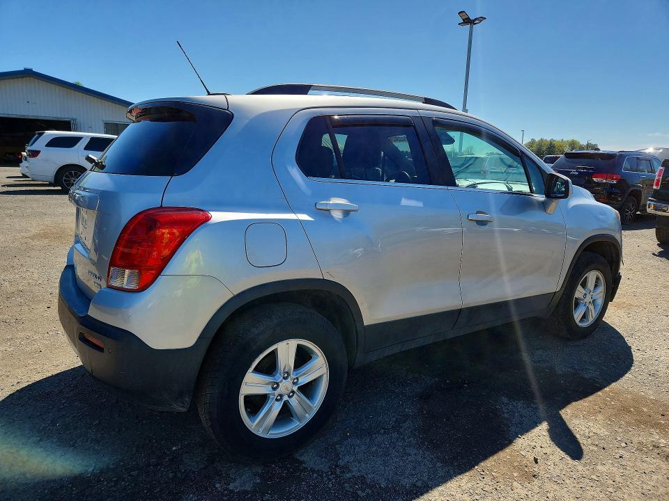 2016 CHEVROLET TRAX 1LT — Фото 3 из 13