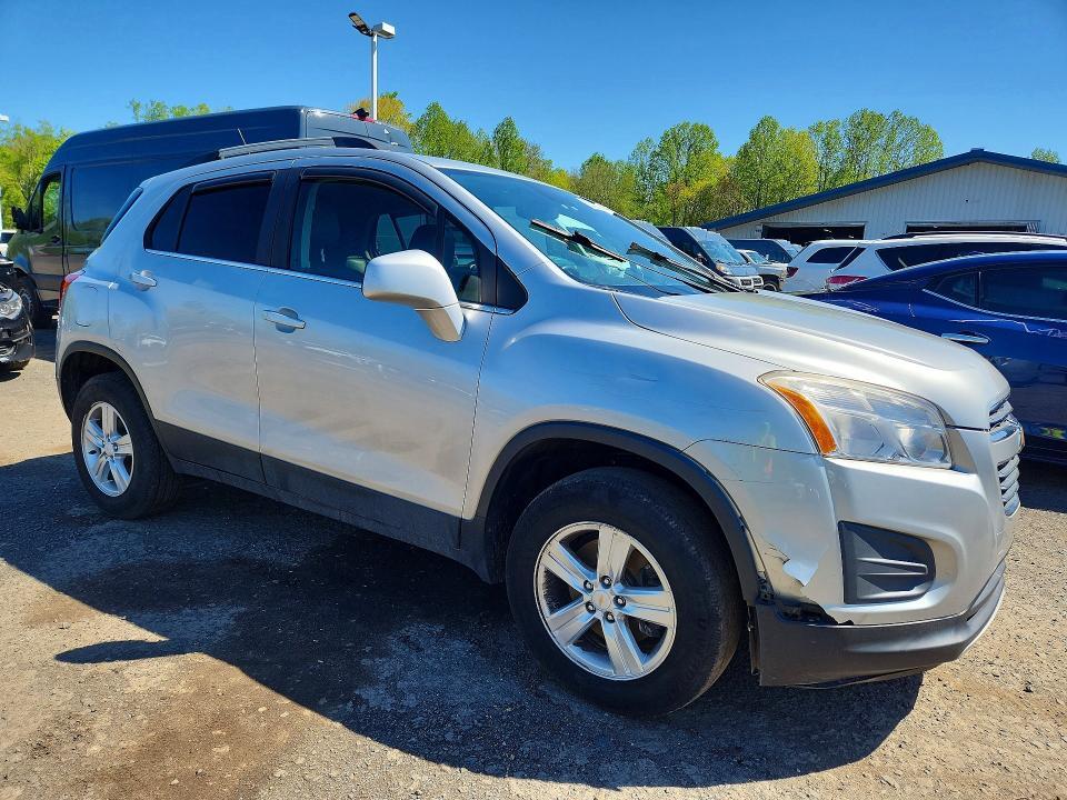 2016 CHEVROLET TRAX 1LT — Фото 4 из 13