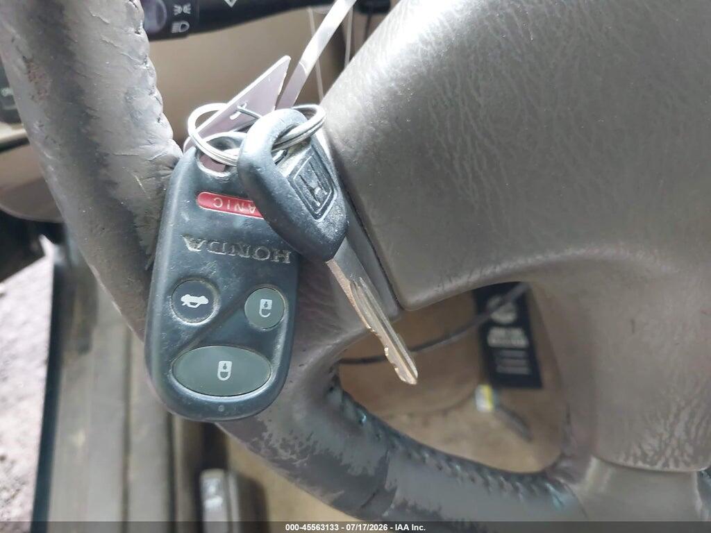 1HGCG5655WA186681 1998 HONDA ACCORD photo no. 11