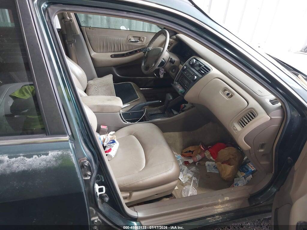 1HGCG5655WA186681 1998 HONDA ACCORD photo no. 5