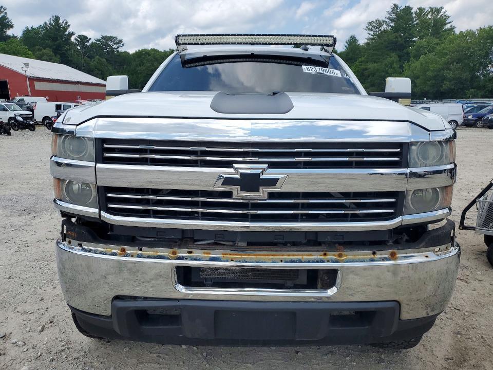 2016 CHEVROLET SILVERADO 2500 HD 4WD 6.6L V8 TDSL — Фото 5 из 12