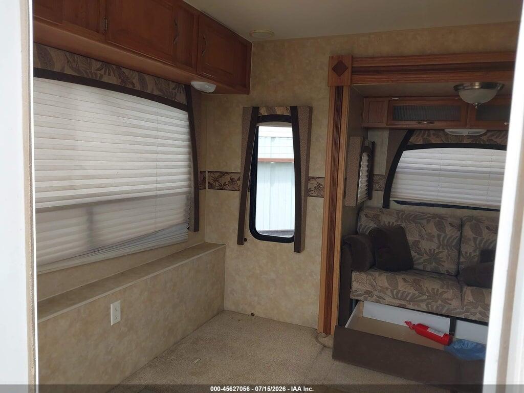 1UJBJ02PX91DB0145 2009 JAYCO EAGLE photo no. 5
