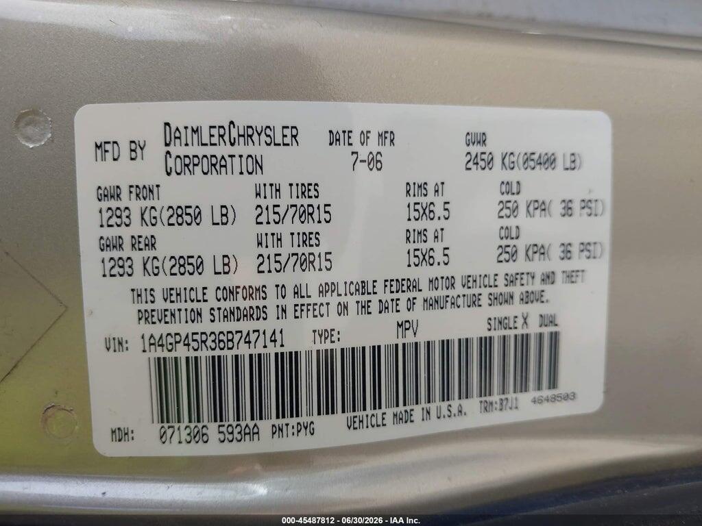 1A4GP45R36B747141 2006 CHRYSLER TOWN & COUNTRY photo no. 9