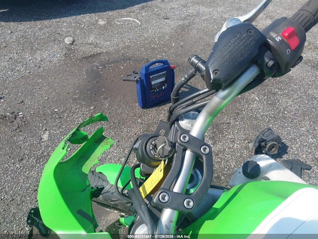 JKAEXEC119DA34891 2009 KAWASAKI EX650 photo no. 11