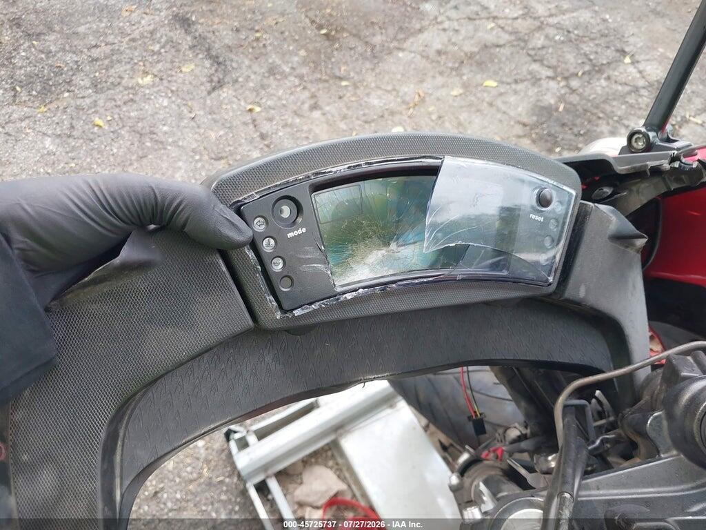 JKAEXEC189DA29011 2009 KAWASAKI EX650 photo no. 7