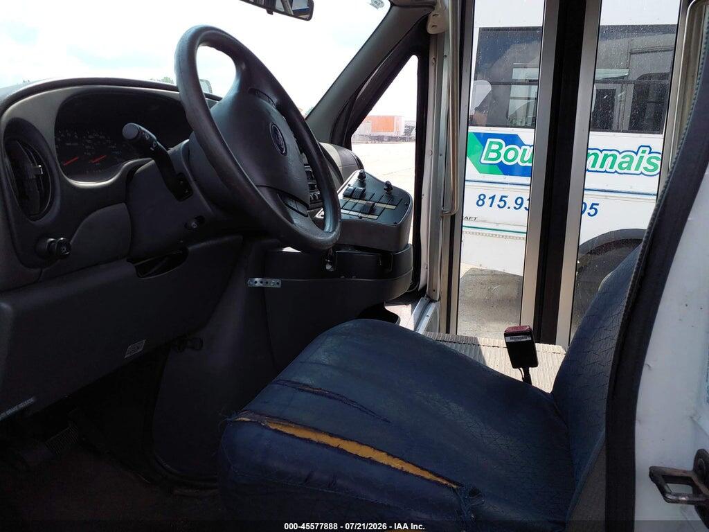 1FDWE35L86DA36032 2006 FORD E-350 CUTAWAY photo no. 7