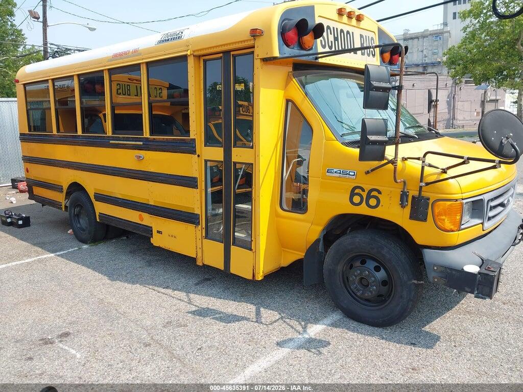 1FDXE45P36HA93681 2006 FORD E-450 CUTAWAY photo no. 1