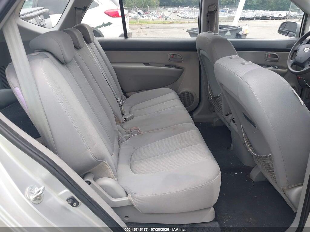 KNAFG528597251183 2009 KIA RONDO photo no. 8