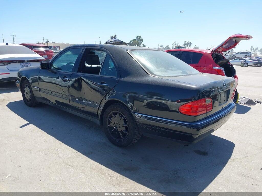 WDBJF65F0WA543594 1998 MERCEDES-BENZ E 320 photo no. 3