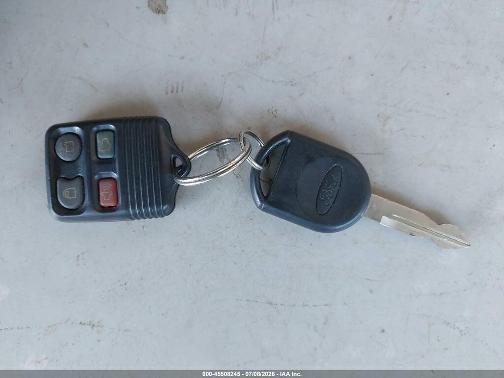 1ZVFT84N565220281 2006 FORD MUSTANG photo no. 11