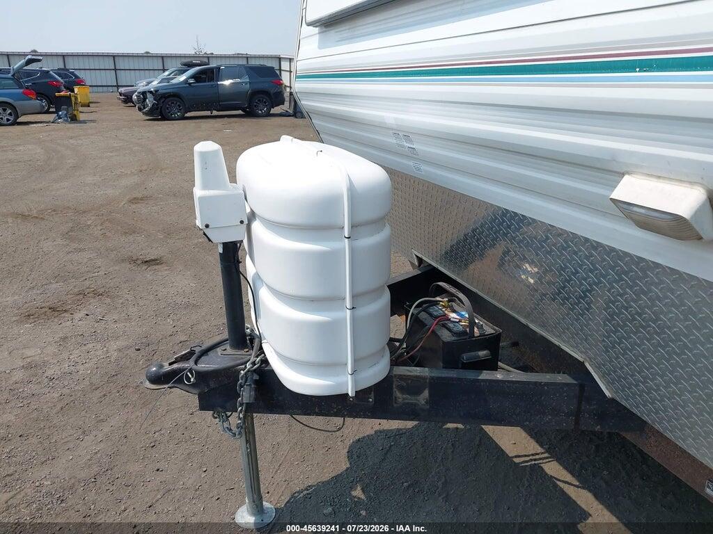 1K52KBM2X32021577 2003 KOMFORT TRAILBLAZER 27S photo no. 10