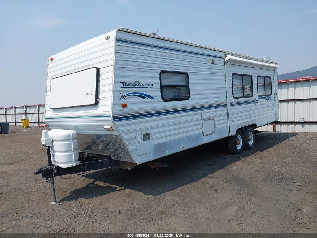 1K52KBM2X32021577 2003 KOMFORT TRAILBLAZER 27S photo no. 2