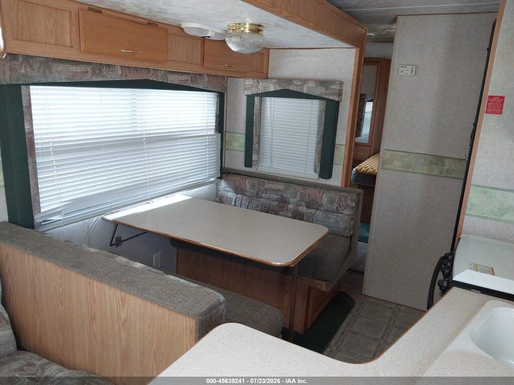 1K52KBM2X32021577 2003 KOMFORT TRAILBLAZER 27S photo no. 8